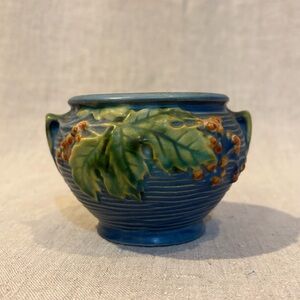 Vintage Roseville Bushberry Jardiniere #657-3